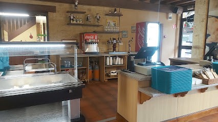 Cafetaria Les Pitounous, Restaurant à Saint-Avit-de-Vialard