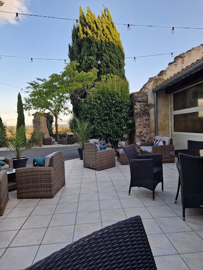 Hôtel Restaurant L'art Des Mets By Côté Jardin, Restaurant à Conilhac-Corbières