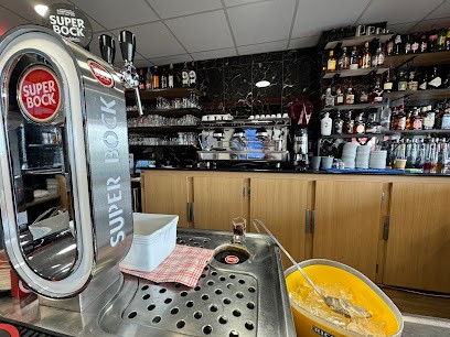 A Tasquinha, Restaurant à Livry-Gargan