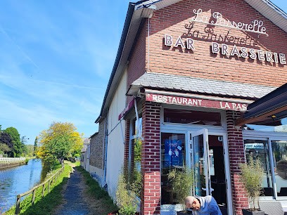 Bar De La Passerelle, Restaurant à Plancoët