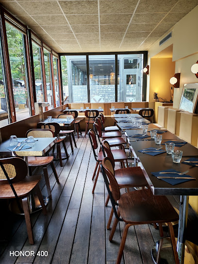 Le Grand Café Des Deux Mondes Restaurant à Grenoble