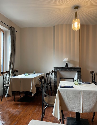 L'eau à la bouche Saint Père, Restaurant à Saint-Père