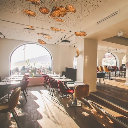 La Maison Blanche, Restaurant à Angresse