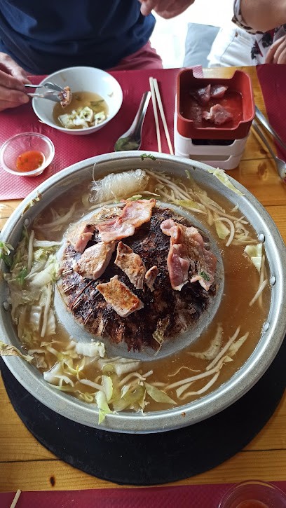 Siam Café, Restaurant à Tréméven