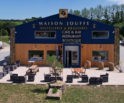 Maison Jouffe Distillerie Et Brasserie : Restaurant, Cave & Bar, Restaurant à Saint-Lormel