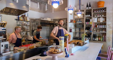 Butin : Sandwichs Cuisinés - Épicerie Sourcée - Vins Vivants - Boutique Restaurant à Bourg-en-Bresse