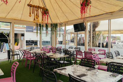 Le Garden Lounge Restaurant à Agde