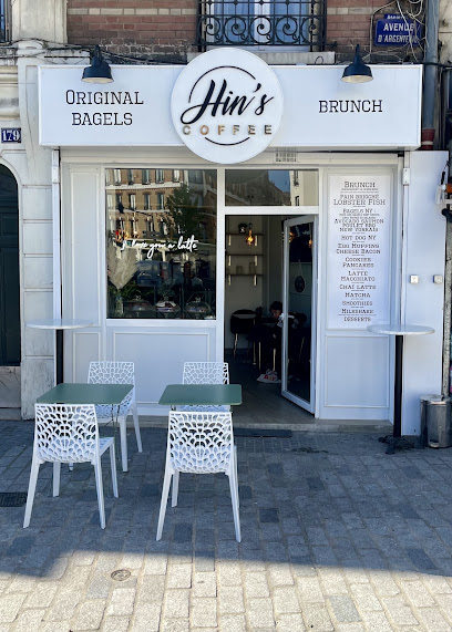 Hin's Coffee Restaurant à Asnières-sur-Seine