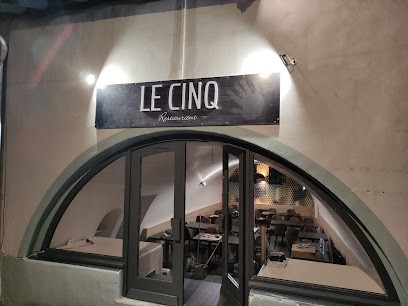 Le Cinq, Restaurant à Embrun