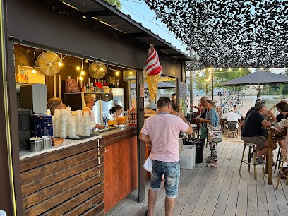 Guinguette Des Bords De Loire, Restaurant à Saint-Just-Saint-Rambert