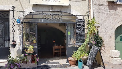 Petit Café Chez Alice, Restaurant à Vinsobres