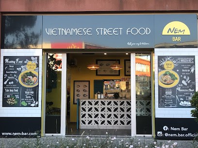 Nem Bar, Restaurant à Saint-Clément-de-Rivière