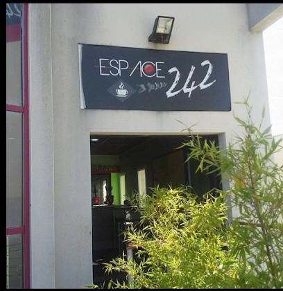 Espace 242chez les jumelles, Restaurant à Méjannes-lès-Alès