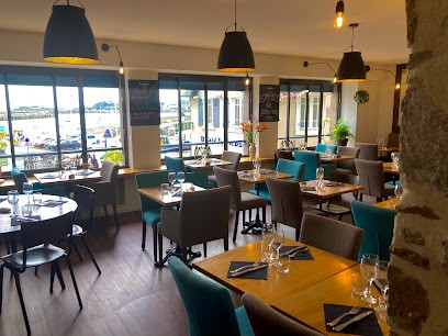 Le Café Du Port Roscoff, Restaurant à Roscoff