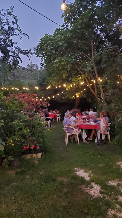 L' Auberge Du Cédre Restaurant à Saint-Jean-du-Gard