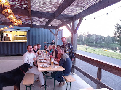 La Paillote Sarthoise Restaurant à Lavaré