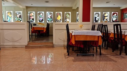 Villa Du Dragon, Restaurant à Savigny-le-Temple