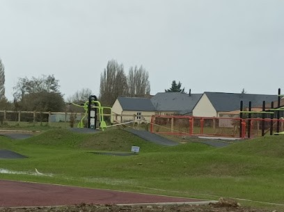 Saint-Marceau, Le Village D'artistes, Restaurant à Saint-Marceau