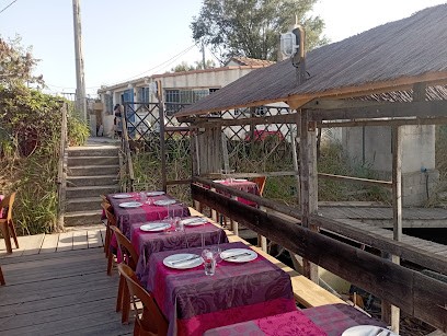 La Cabane Du Pêcheur, Restaurant à Châteauneuf-les-Martigues