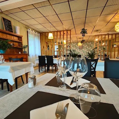 Le Cadran Solaire, Restaurant à Voutezac