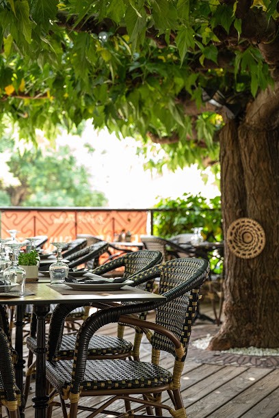 Le Petit Jardin, Restaurant à Saint-Guilhem-le-Désert