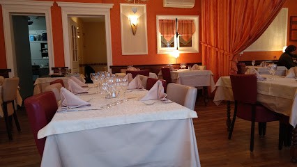 Aux Ajoncs D Or, Restaurant à Néant-sur-Yvel