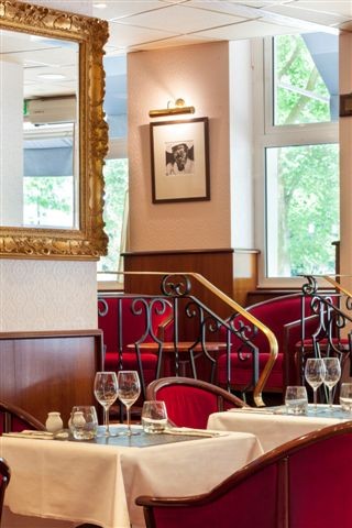 RESTAURANT LE LION D'OR - BISTROT DU MARCHE, Restaurant à Chinon