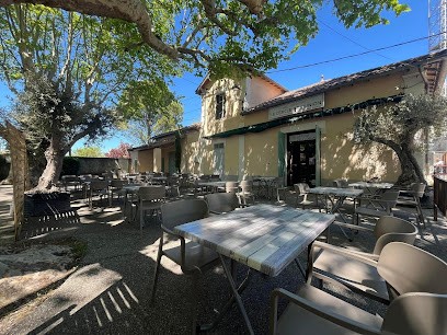 LE CERCLE DE L'UNION, Restaurant à Pernes-les-Fontaines