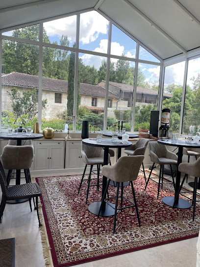 Le Jardin Des Mirabelles, Restaurant à Camiac-et-Saint-Denis
