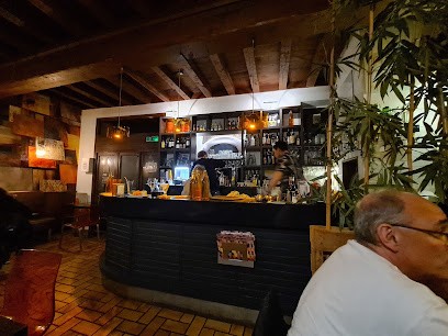 Le Johannesburg, Restaurant à Laval