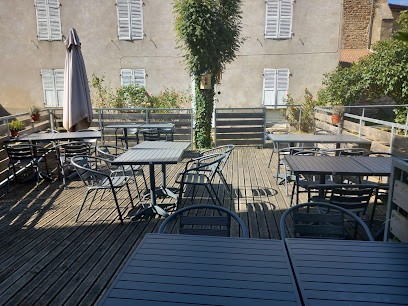 Le Pin Solitaire - Auberge du Vernet LOGIS, Restaurant à Chaméane