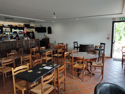 Communion Bar & Restaurant Restaurant à Ger