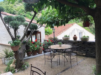 Sire De Cabaret, Restaurant à Roquefère