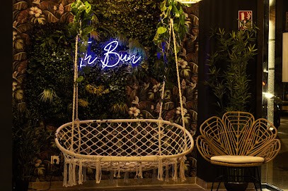 In Bùn, Restaurant à Roussillon