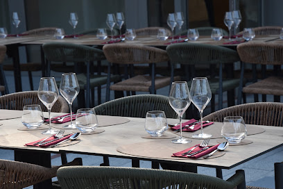 La Vallée - Restaurant / Bar / Hébergements, Restaurant à Peyraud