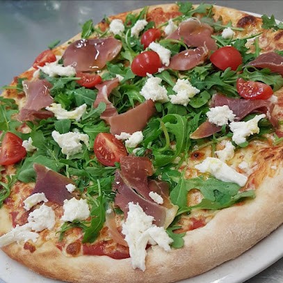 A La Bonne Franquette Restaurant Pizzeria Collias, Restaurant à Collias