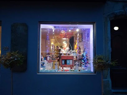 Les Thés Du Square, Restaurant à Joyeuse