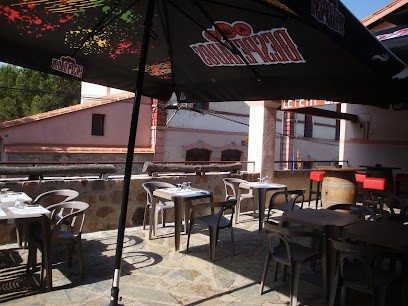 Le Petit Bistrot, Restaurant à Coustouges