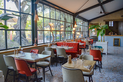 Le Bistrot De Lou Calen Restaurant à Cotignac