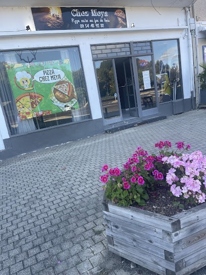 Chez Meya, Restaurant à La Monnerie-le-Montel
