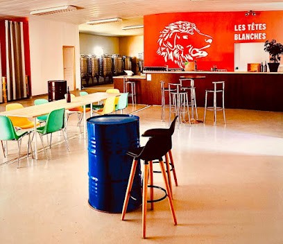 Les têtes blanches, Restaurant à Higuères-Souye