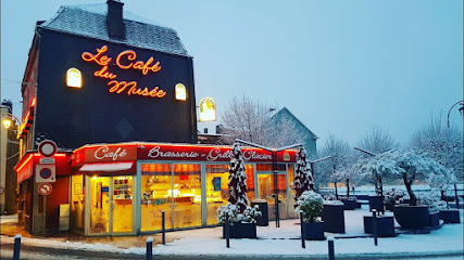 Café Du Musée Restaurant à Givet