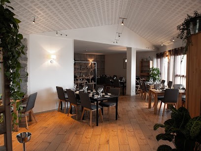 L' Auberge De La Fruitière, Restaurant à Vers