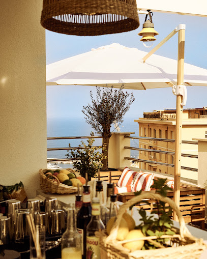 Rooftop Basta Pinsa Restaurant à Beausoleil