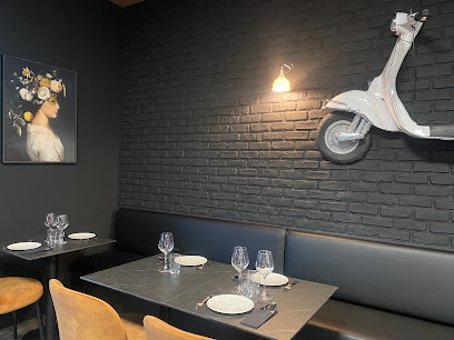 Le Boeuf Café Restaurant à Magné