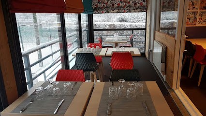 Le Bungalow, Restaurant à Cluses