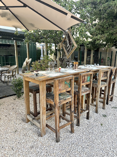 L'oustau De Marcelle (Uniquement La Saison Estivale) Restaurant à Travaillan