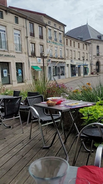 Le Cheval Blanc, Restaurant à Ligny-en-Barrois