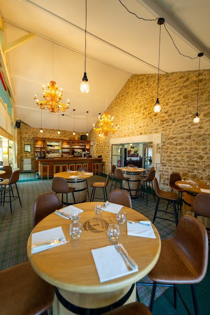 Le Restaurant Du Golf Du Cognac, Restaurant à Saint-Brice