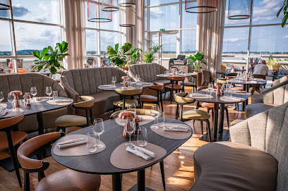 Amelia Rooftop Restaurant And Bar Restaurant à Dugny